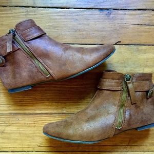 Qupid Brown Ankle Boots size 7